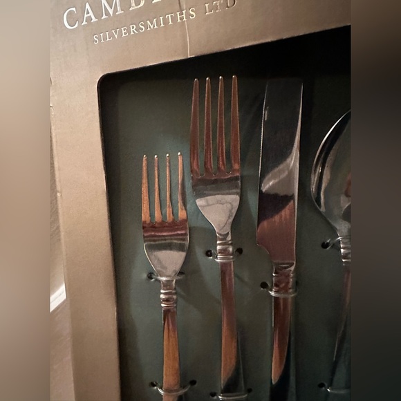 NWT Cambridge Iliad Mirror flatware set, service for 6 - Picture 2 of 7
